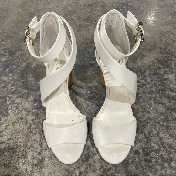 Gianni Bini- SZ 7 White Block Heels - Picture 2 of 6